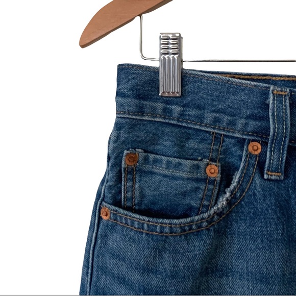 Levi’s Premium Button Fly Raw Hem Denim Skirt Women’s Size 26 Medium Wash - Picture 3 of 6